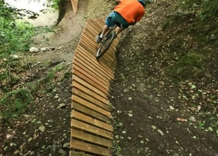 Ferienhaus En Duplex A Cauterets, 2 Chambres, 7 Pers., Terrasse, Pres Des Remontees, Parking Inclus - Fr-1-401-6 Cauterets