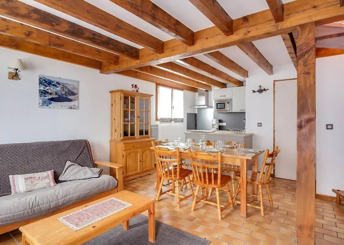 En Duplex A Cauterets, 2 Chambres, 7 Pers., Terrasse, Pres Des Remontees, Parking Inclus - Fr-1-401-6 * Cauterets
